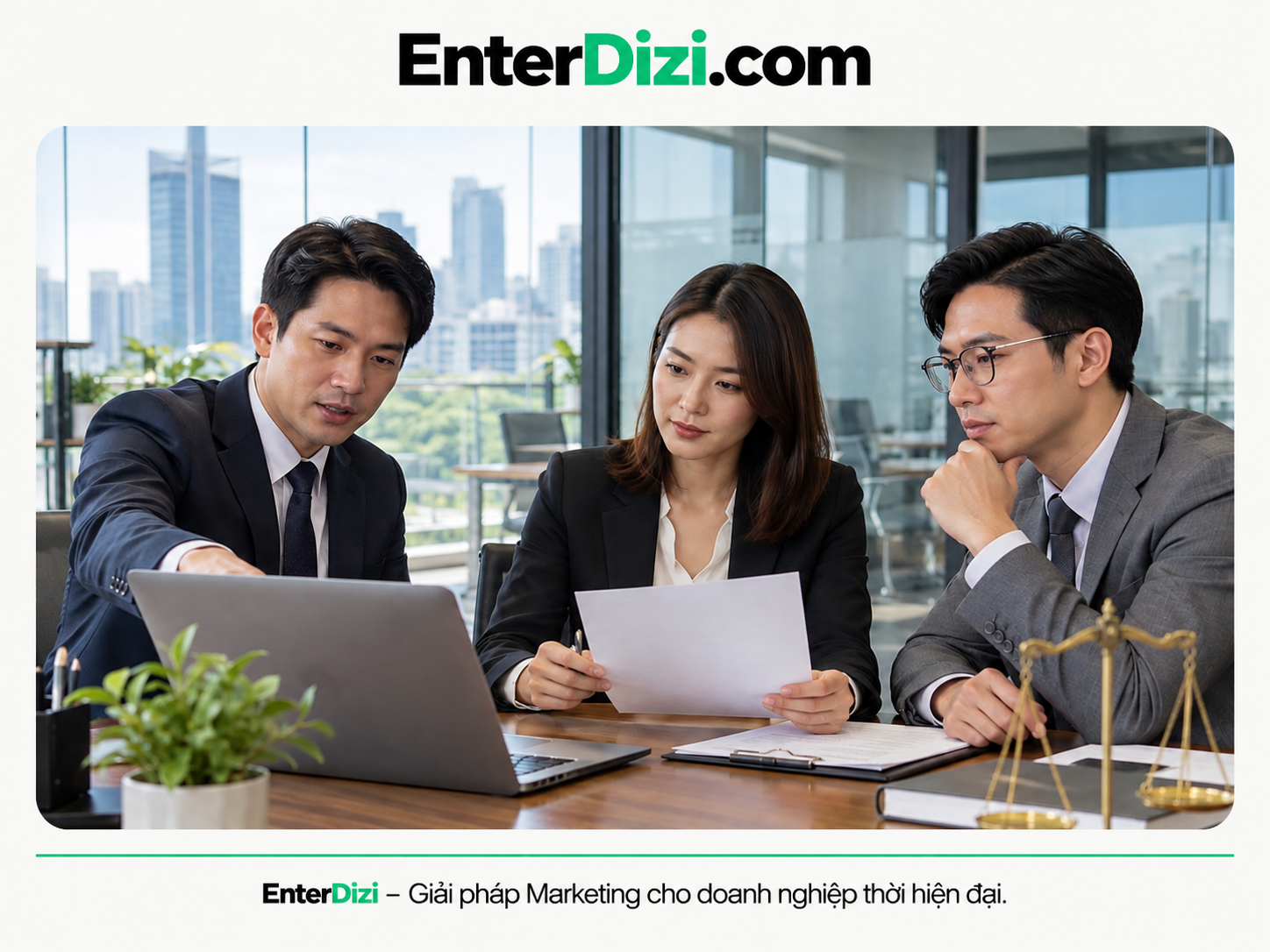 Đội ngũ pháp lý và marketing phối hợp xác định nhóm nhu cầu doanh nghiệp