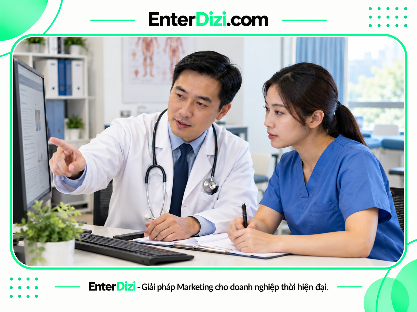 Bác sĩ và điều dưỡng kiểm duyệt nội dung y tế khẩn cấp trên website