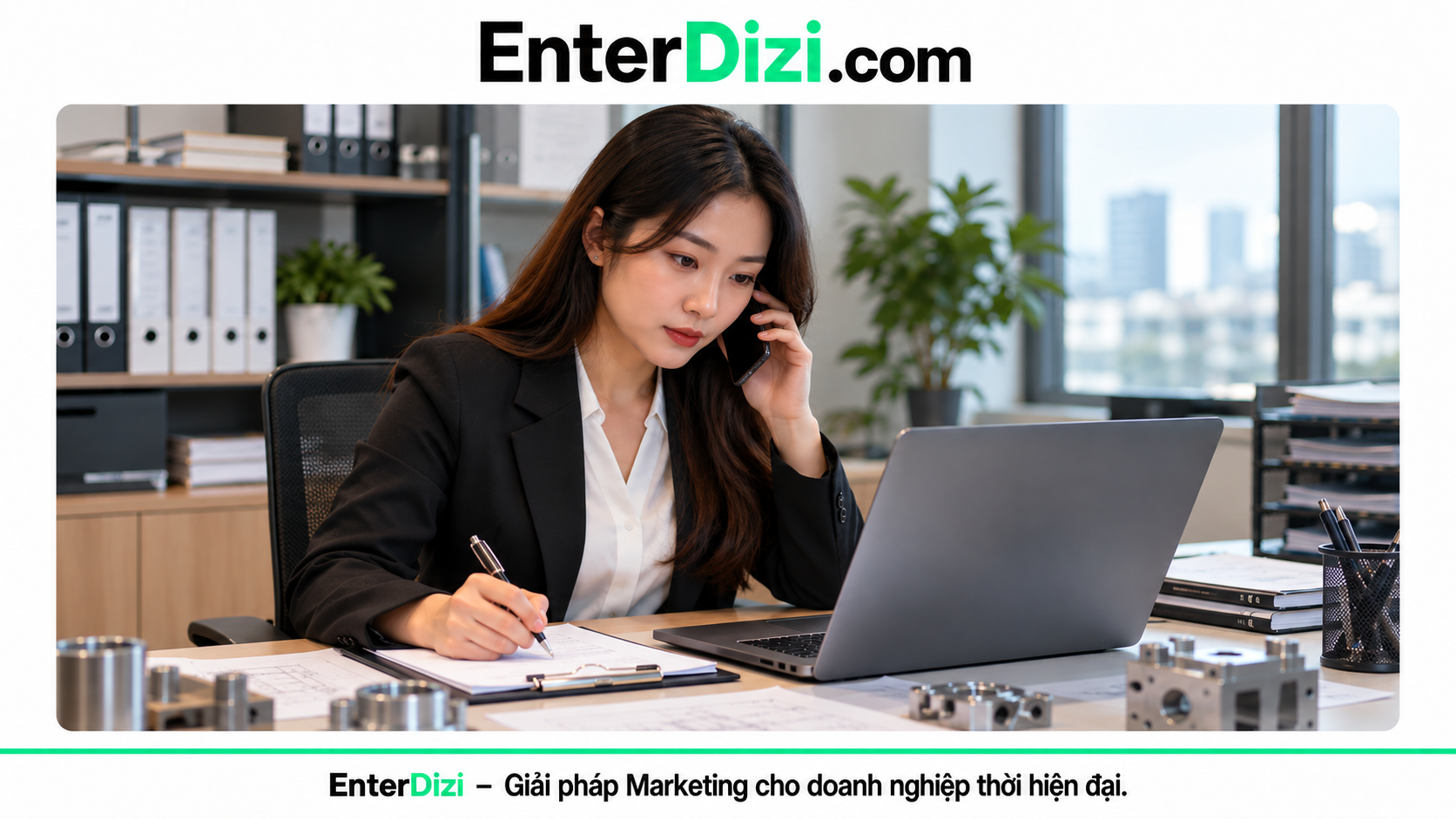Chuyên viên đối chiếu bản vẽ với Cấu trúc Silo SEO cơ khí B2B