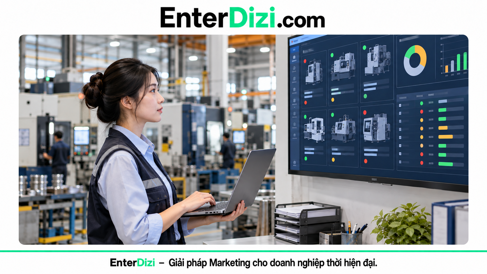 Nhân viên quản lý danh sách máy phục vụ Machine List xưởng cơ khí