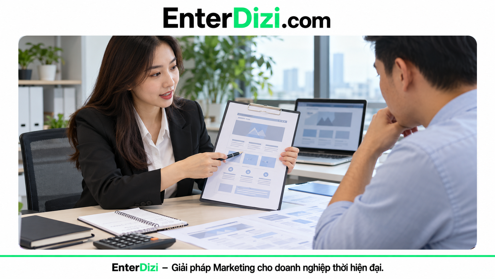 Nhân viên phân tích Schema Product bảng giá kế toán trong buổi tư vấn